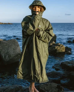 Waves Recycled Sherpa Lined Changing Robe - Khaki Green