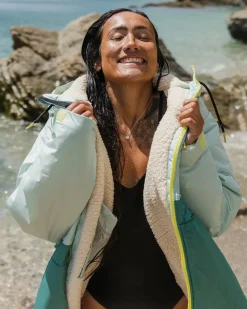 Waves Recycled Sherpa Lined Changing Robe - Surf Spray/Deep Sea