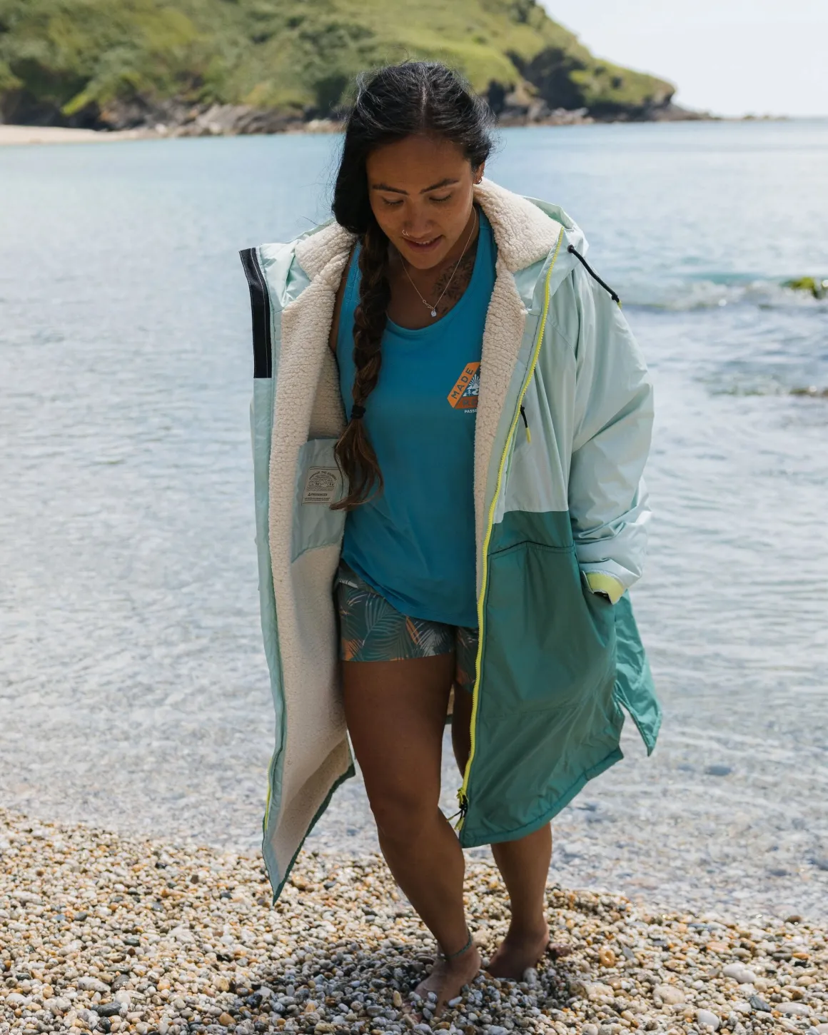 Waves Recycled Sherpa Lined Changing Robe - Surf Spray/Deep Sea