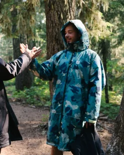 Waves Recycled Sherpa Lined Changing Robe - Alpine Camo Rain Forest