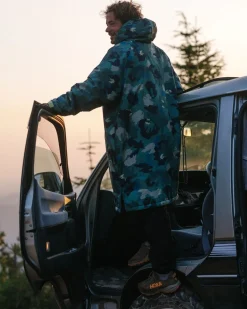 Waves Recycled Sherpa Lined Changing Robe - Alpine Camo Rain Forest