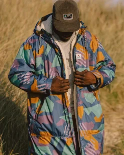 Waves Recycled Sherpa Lined Changing Robe - Deep Blue Camo Pattern