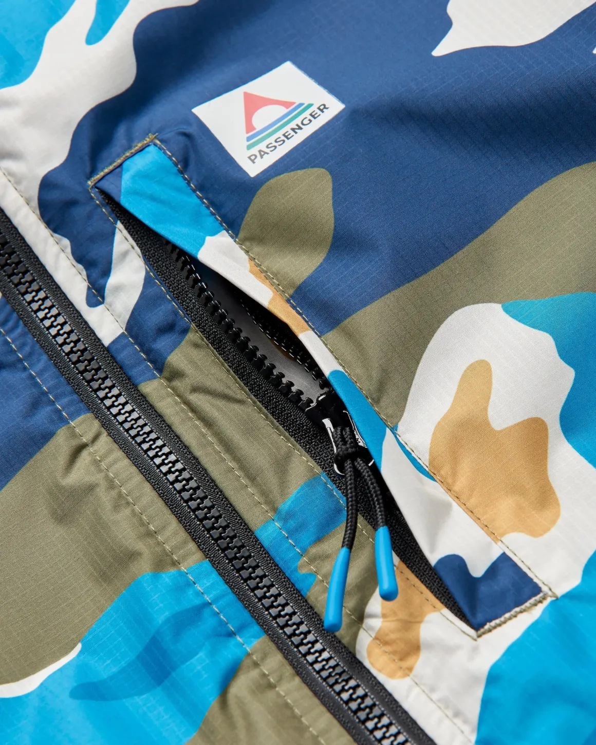 Waves Recycled Sherpa Lined Changing Robe - Mount Scenic Khaki Green