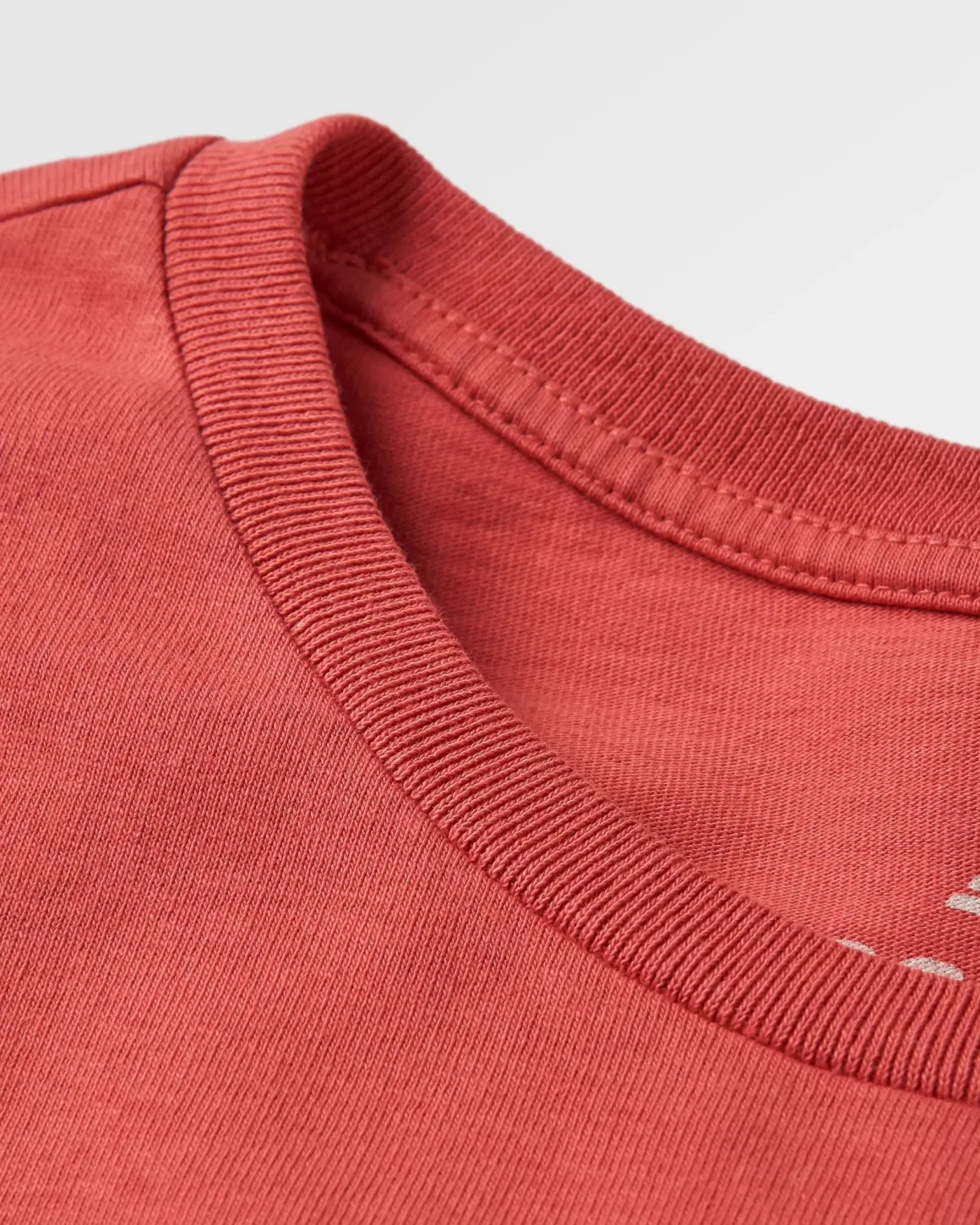 Yuca Recycled Cotton T-Shirt - Mineral Red